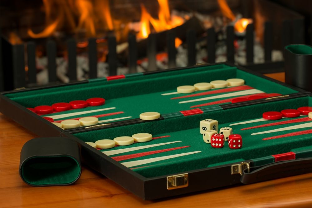Gratis spins er en populær funktion i mange online casinospil, da de giver spillerne mulighed for at dreje hjulene uden at bruge deres egne penge